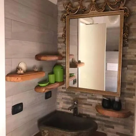 La Benny Delle Meraviglie Apartment *